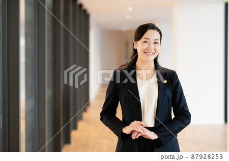 若い弁護士　撮影協力：LINK FOREST 87928253