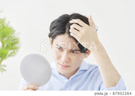 男性　ヘアチェック 87932264