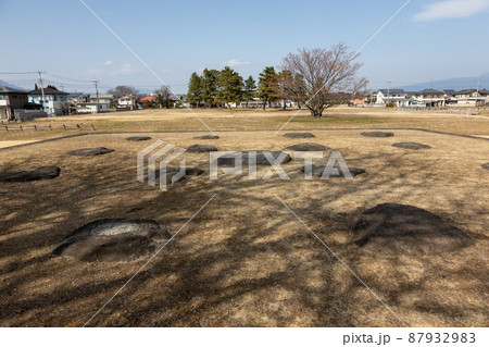 史跡上野国分寺跡　七重塔跡 87932983