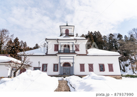 雪の旧東村山郡役所（寄り） 87937990