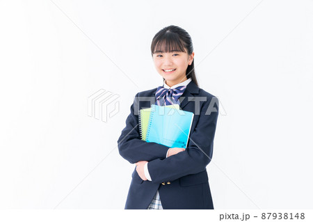 白バックの中学生の女の子 87938148