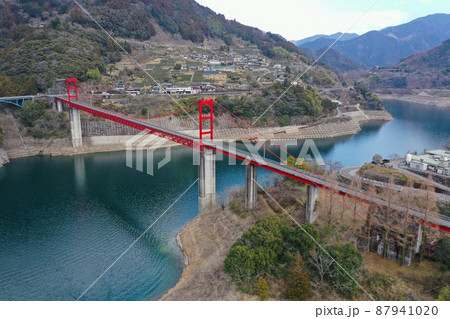 高知県仁淀川町　大渡ダム大橋 87941020