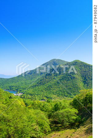 赤城公園 大沼 赤城山 小沼付近 関東ふれあいの道からの眺め 初夏の風景 赤城公園 大沼 赤城山 小沼付近 関東ふれあいの道からの眺め 初夏の風景 87949082