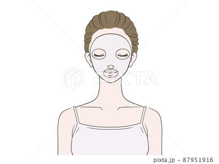 フェイスパックをつけて目を閉じる女性 87951916