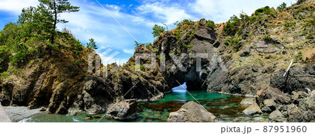 若狭小浜　釣姫漁港と田烏漁港のパノラマ 87951960