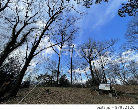 関東の城 吉見百穴の近くにある武蔵松山城跡 関東の城 吉見百穴の近くにある武蔵松山城跡 87952120