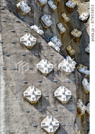 がけ崩れを防止するアースアンカー工事 87953853