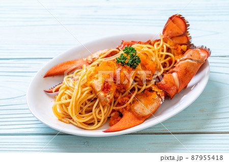 lobster spaghetti with shrimp egg 87955418