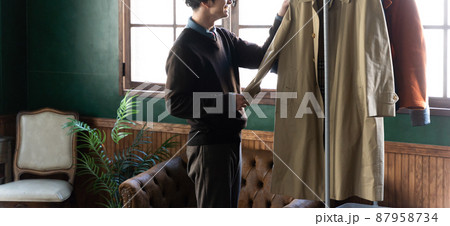 服・ファッション・冬服・若い男性 服・ファッション・冬服・若い男性 87958734