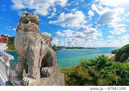 海とシーサー 沖縄	 87961188