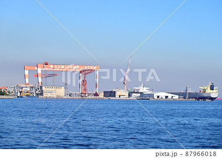 住友重機械工業横須賀製造所のゴライアスクレーン 87966018
