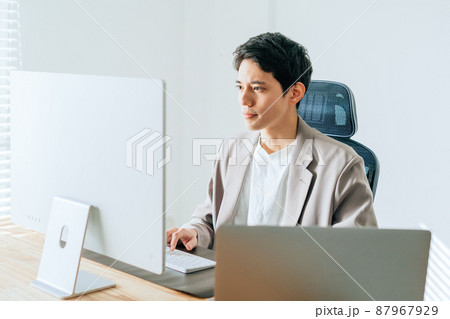 ビジネスマン ビジネスマン 87967929