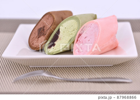 ロールケーキ 87968866
