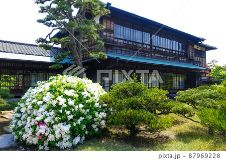 高松城址を利用した玉藻公園の披雲閣（香川県高松市） 87969228