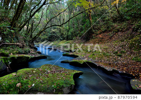 久留味川渓流 87970594