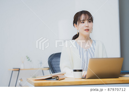 ビジネスイメージ 87970712