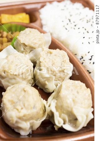 美味しいシューマイ弁当 87971117