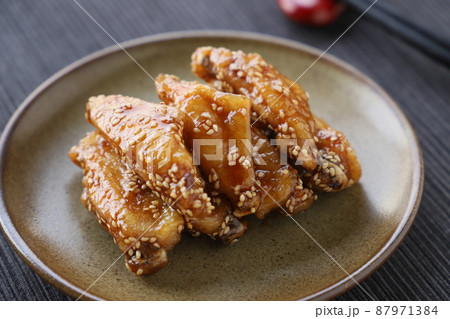 鶏手羽中の甘辛からあげ 鶏手羽中の甘辛からあげ 87971384
