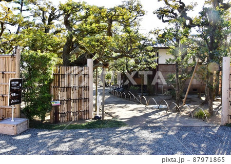 大磯町　明治記念大磯邸園散策路と道案内 87971865
