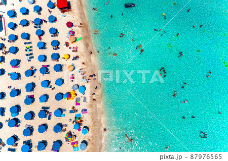 Overhead view of a tropical beach Overhead view of a tropical beach 87976565