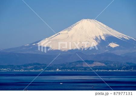 相模湾と富士山 87977131