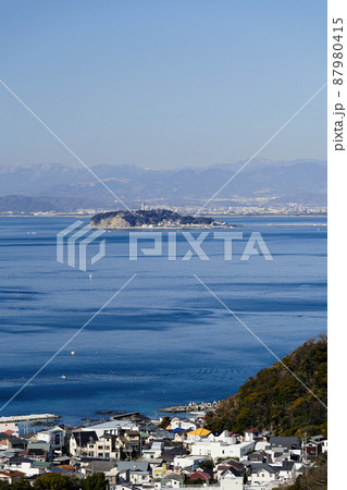 相模湾と江ノ島と葉山の海岸 87980415