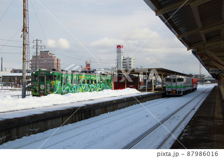冬の花咲線キハ54+キハ40(釧路駅) 冬の花咲線キハ54+キハ40(釧路駅) 87986016