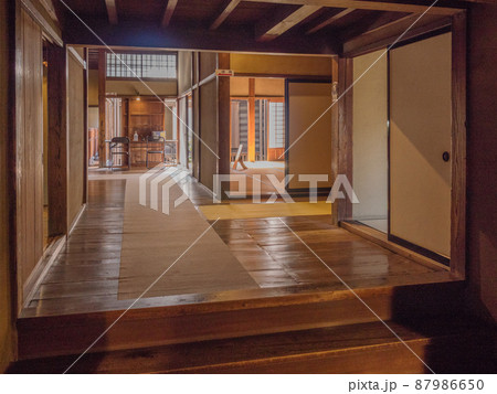 掛川城二の丸御殿板敷入側（国指定重要文化財） 87986650