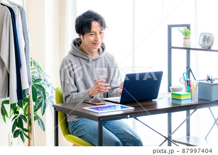 リモート会議 87997404