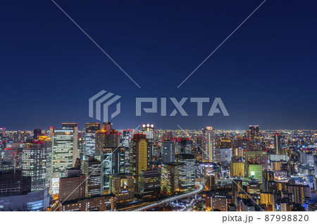 大阪　梅田周辺のステキな夜景（梅田スカイビルより） 87998820