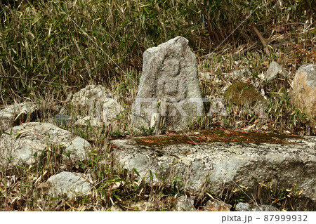 大原の路地のお地蔵様 87999932