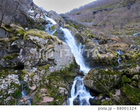 A beautiful waterfall in winter 88001324