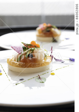 食事のはじめは軽くオードブルで 88002866