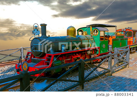 機関車の旅 油彩イメージのイラスト素材 [88003341] - PIXTA