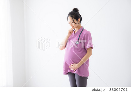 妊婦 働く 産休 妊婦 働く 産休 88005701
