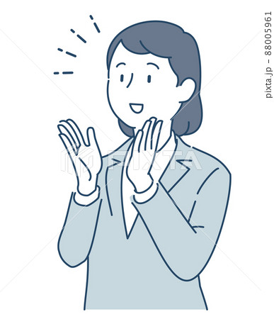 笑顔で喜ぶスーツの女性 笑顔で喜ぶスーツの女性 88005961