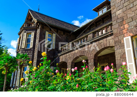 東京　北区　バラが咲き誇る旧古河庭園 88006644