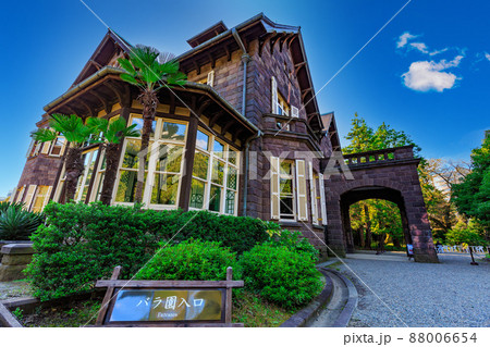 東京　北区　バラが咲き誇る旧古河庭園 88006654