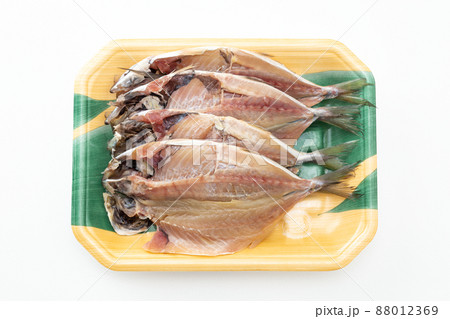 アジの開き 白バック アジの開き 白バック 88012369