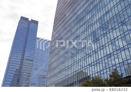 名古屋駅周辺の超高層ビル（名古屋ルーセントタワーとJPタワー名古屋　愛知県 名古屋市） 88016232