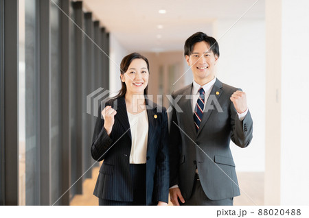 若い弁護士　撮影協力：LINK FOREST 88020488