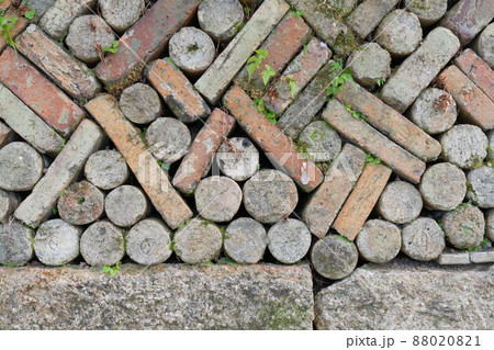 瀬戸の窯垣（愛知県瀬戸市） 88020821