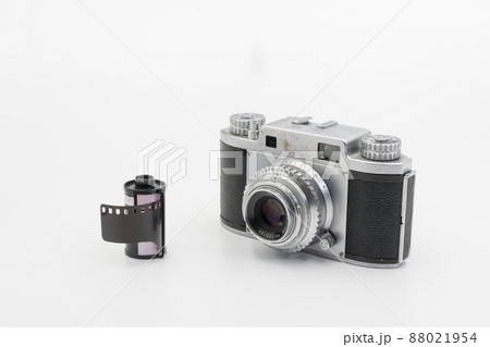 古いレンジファインダーカメラとフィルム 古いレンジファインダーカメラとフィルム 88021954