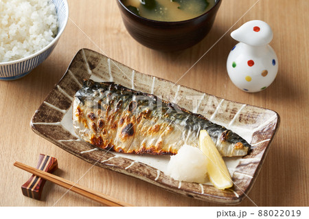 鯖の塩焼き 88022019