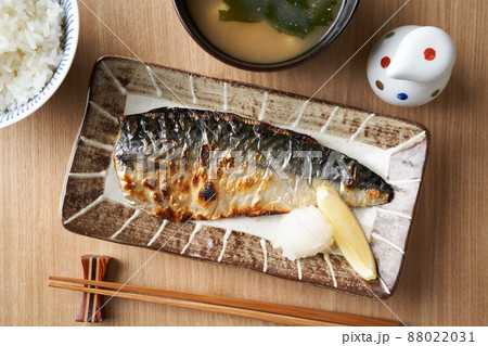鯖の塩焼き 88022031