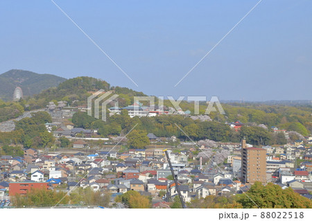 お城からの街並み(成田山名古屋別院大聖寺、犬山城 愛知県 犬山市) お城からの街並み(成田山名古屋別院大聖寺、犬山城 愛知県 犬山市) 88022518