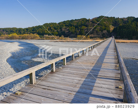 静岡島田_世界最長の木造橋・蓬莱橋 静岡島田_世界最長の木造橋・蓬莱橋 88023929