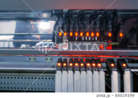 Automatic SMD pick and place machine assembling computer printed circuit board 88029399