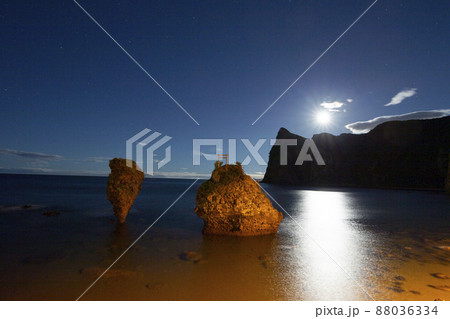 えびす岩と大黒岩 88036334