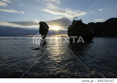 えびす岩と大黒岩 88036342